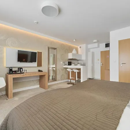 Daire Spacious Close To Centre By Renters *