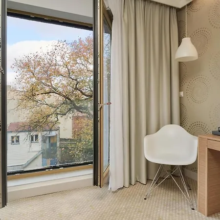 Spacious Close To Centre By Renters * فروتسواف