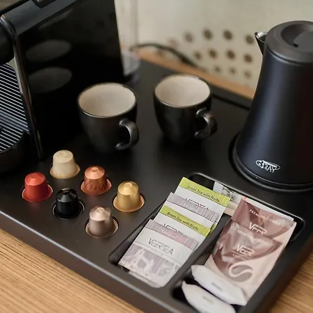 Apartment Spacious Close To Centre By Renters Breslau